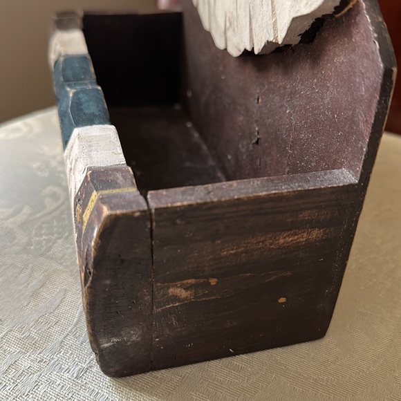 Prinative folk Art hand carved, hand painted wood Santa shelf, box w/cardinal - Picture 12 of 12